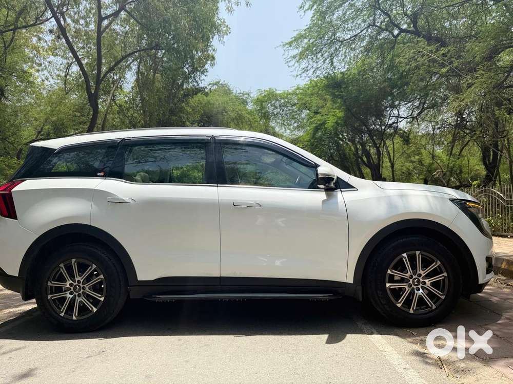 Mahindra Xuv700 2.0 Ax 7 Petrol At Luxury Pack Str, 2023, Petrol
