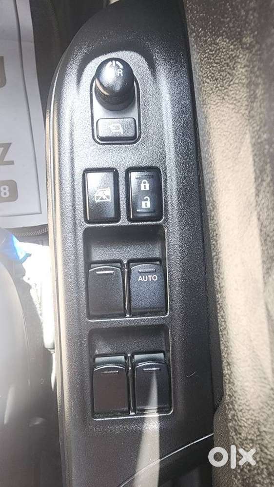 Maruti Suzuki Swift Vxi Optional, 2024, Petrol