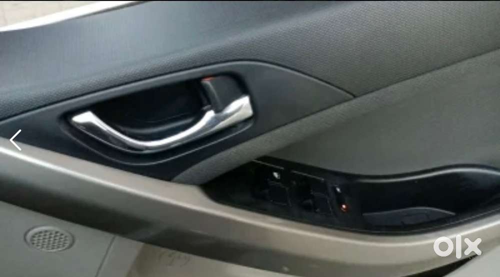 Tata Nexon Petrol Amt 2018
