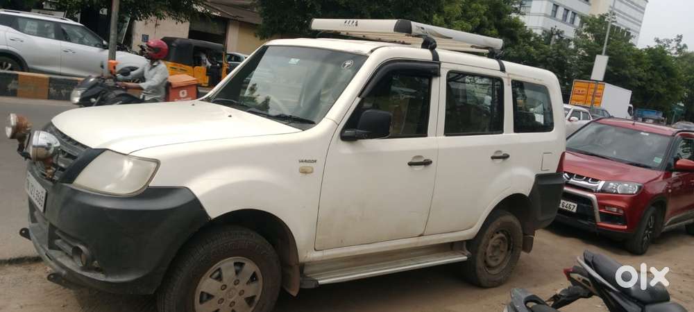 Tata Movus Cx 8 Seater, 2015, Diesel