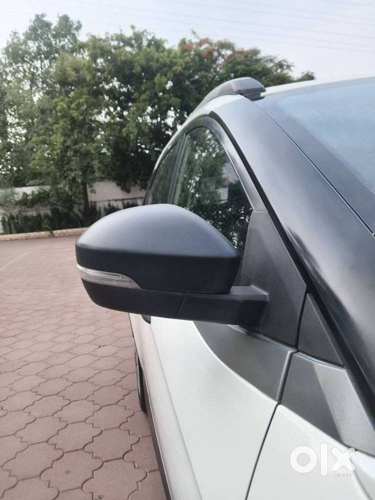 Tata Nexon 1.5 Revotorq Xma Amt, 2022, Petrol