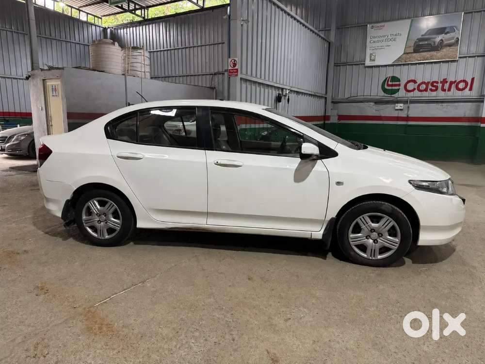Selling My 2011 Honda City Vtec