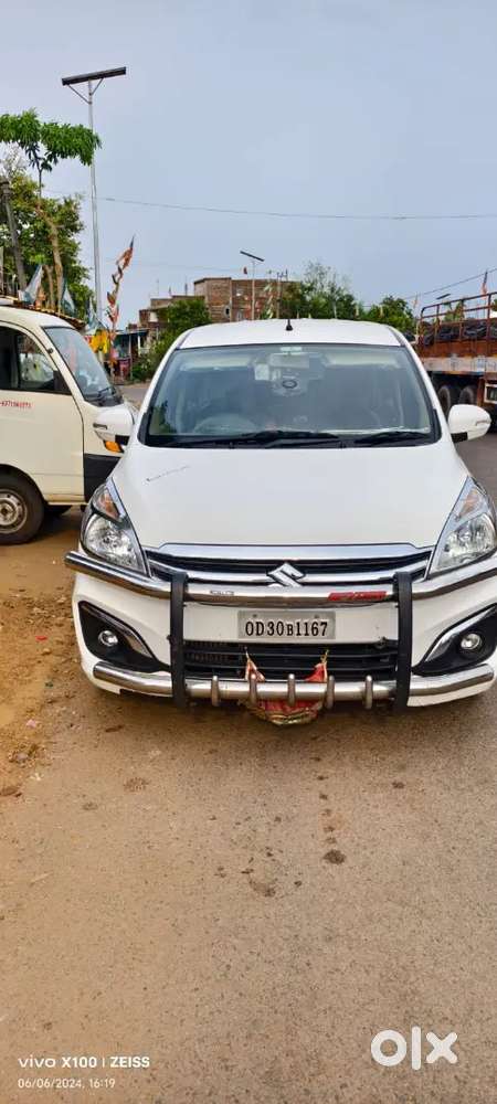 Maruti Suzuki Ertiga Vxi 2017