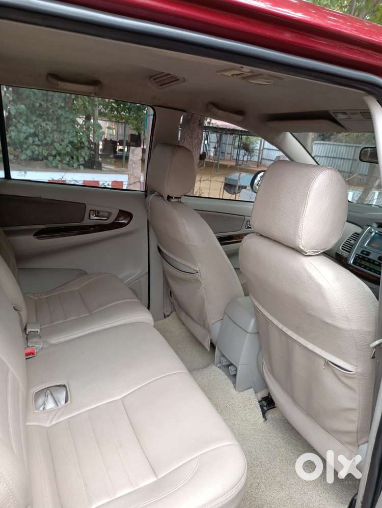 Toyota Innova 2.5 V 7 Str, 2012, Diesel