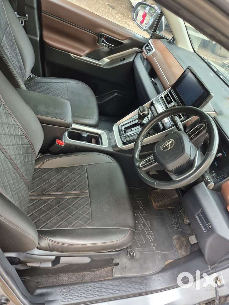 Toyota Innova Hycross 2.0 Vx Hybrid 8 Str, 2023, Electric