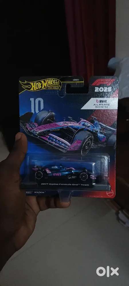 LIMITED EDITION F1 LICENSED DIE-CAST CARS