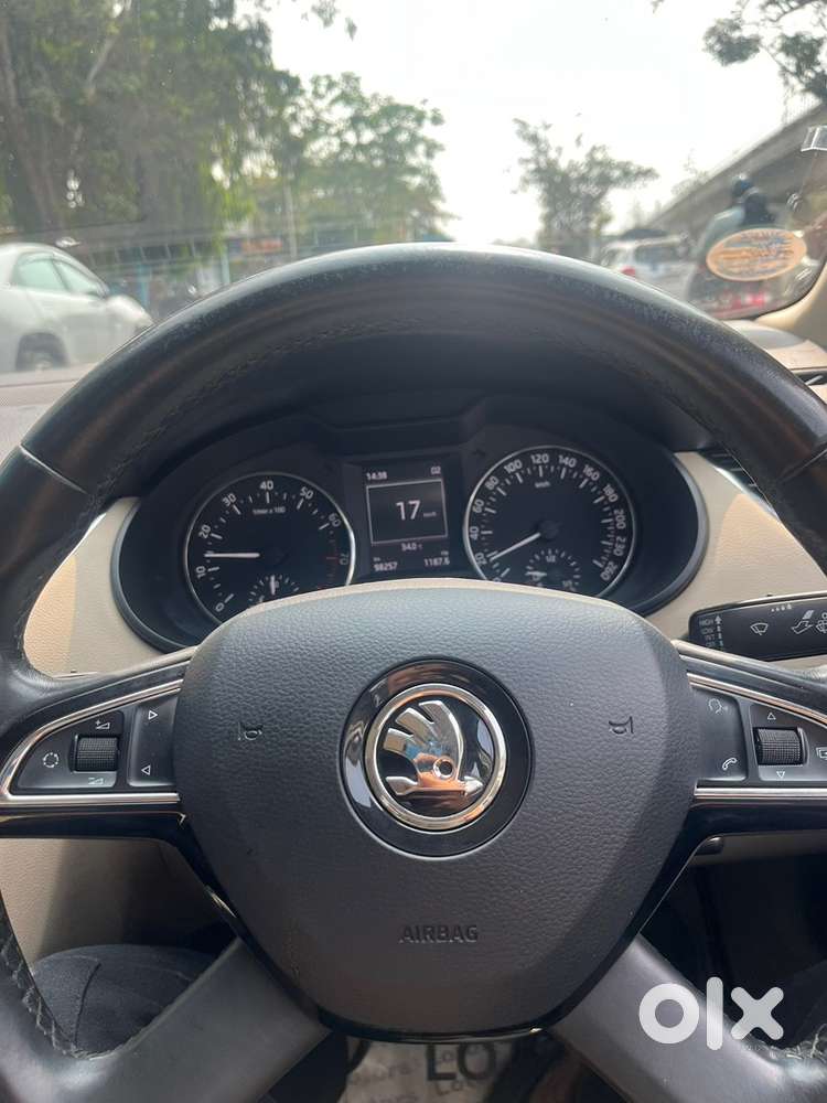 Skoda Octavia Petrol 2014