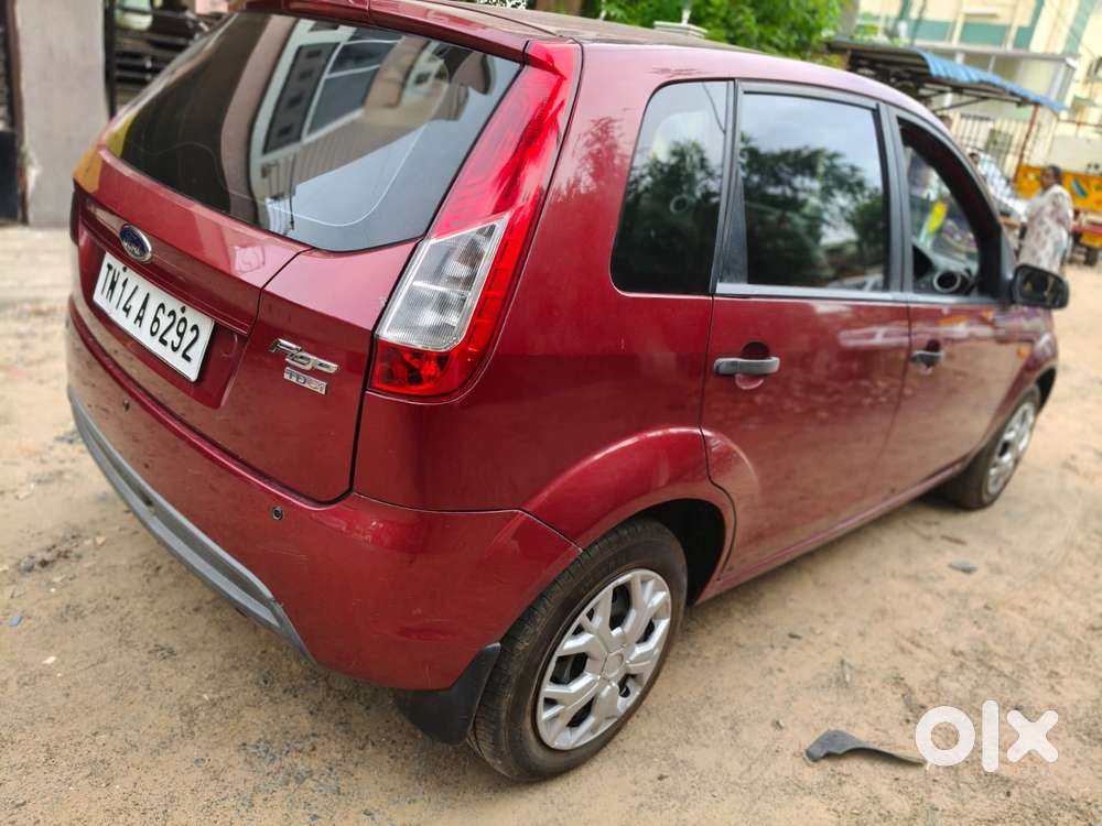 Ford Figo, 2014, Petrol