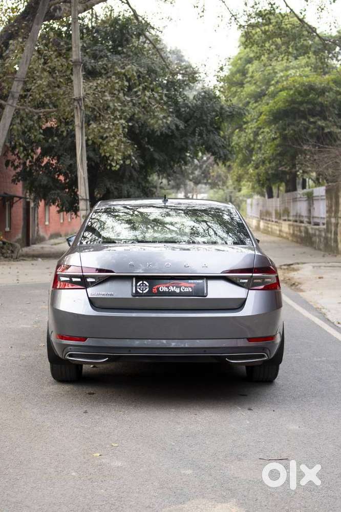Skoda Superb Laurin And Klement 1.8, 2023, Petrol