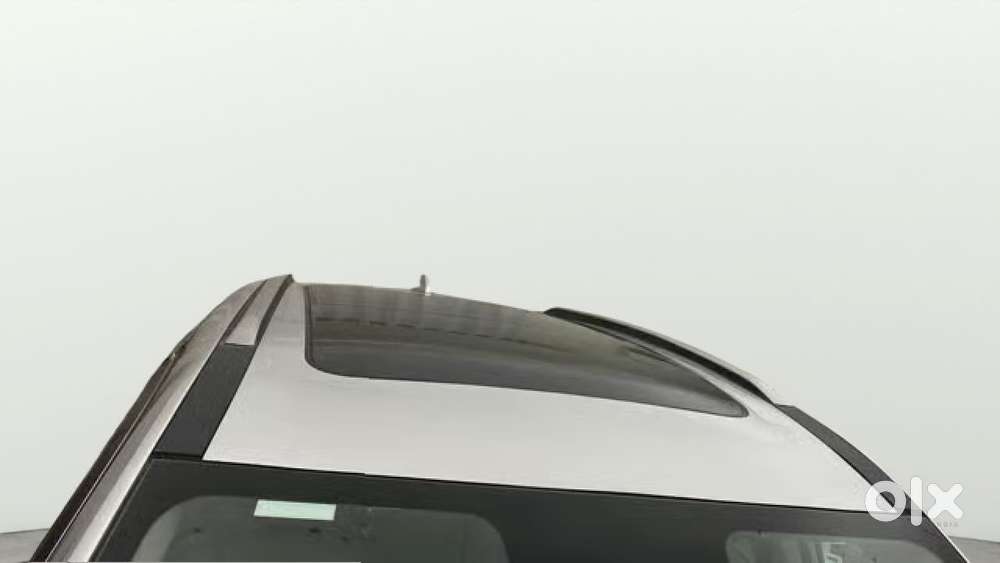 Mahindra Xuv700 2.0 Ax 7 Petrol At Luxury Pack Str, 2022, Petrol