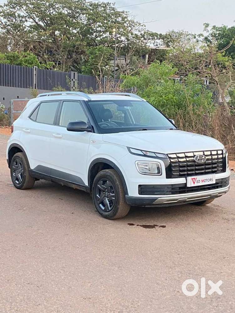 Hyundai Venue S 1.2 Petrol, 2023, Petrol