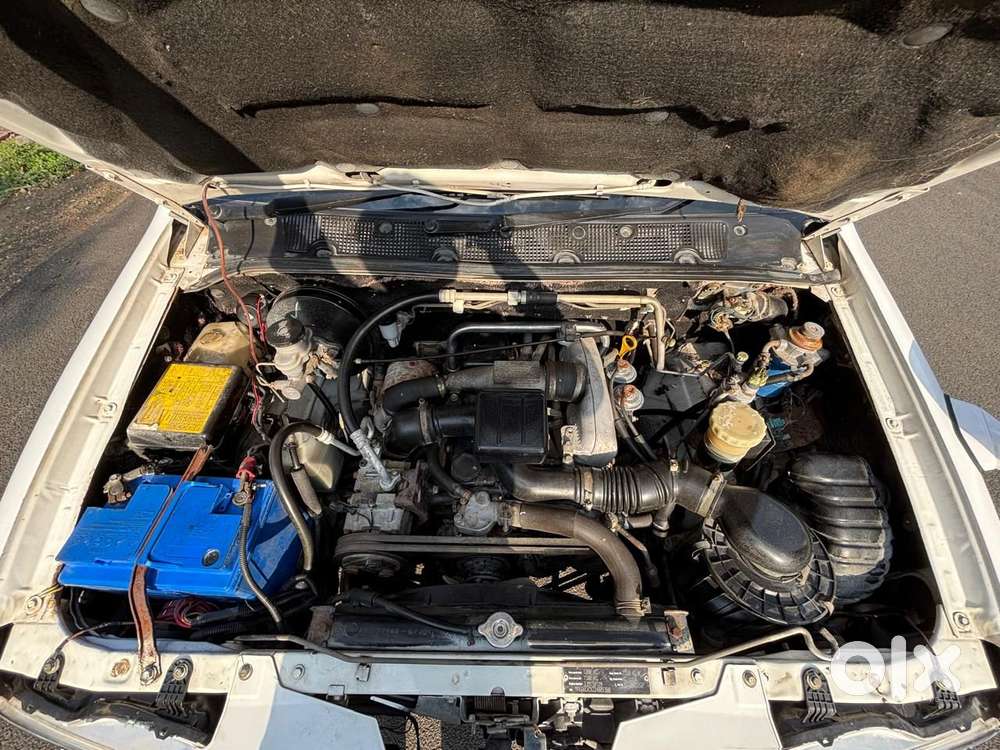 Chevrolet Tavera Lt 10 Seater Bsiii, 2013, Diesel