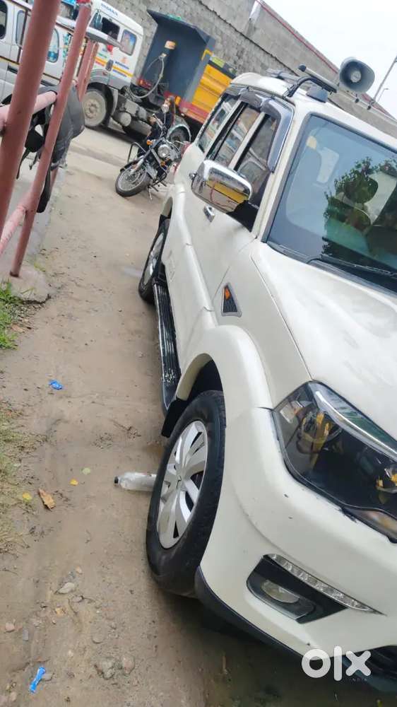 Mahindra Scorpio 2.2 S4 2016