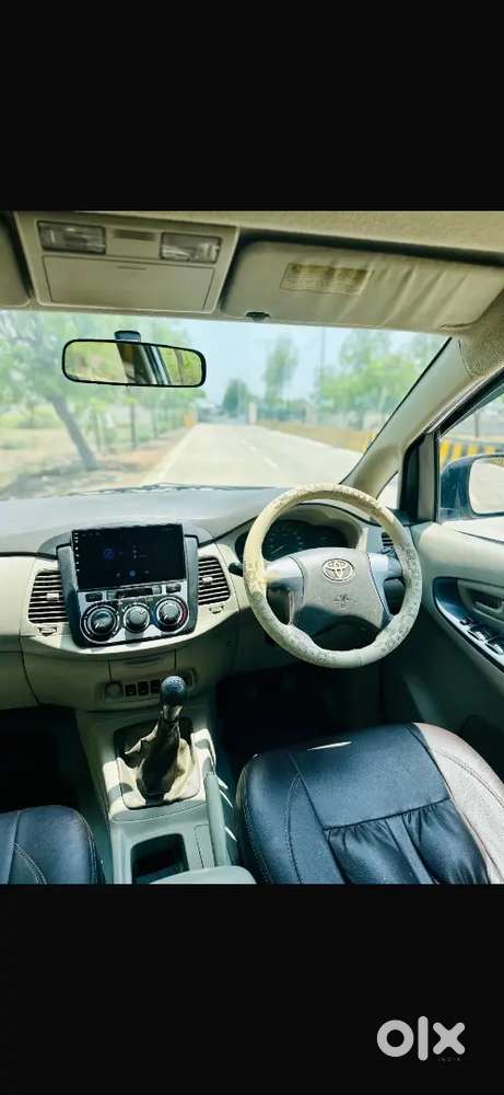 Toyota Innova 2.5 G 2014