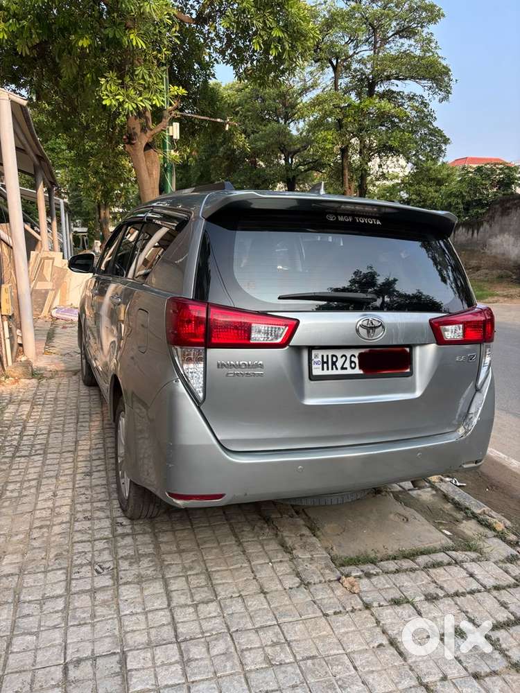 Toyota Innova Crysta 2018 Diesel 197000 Km Driven
