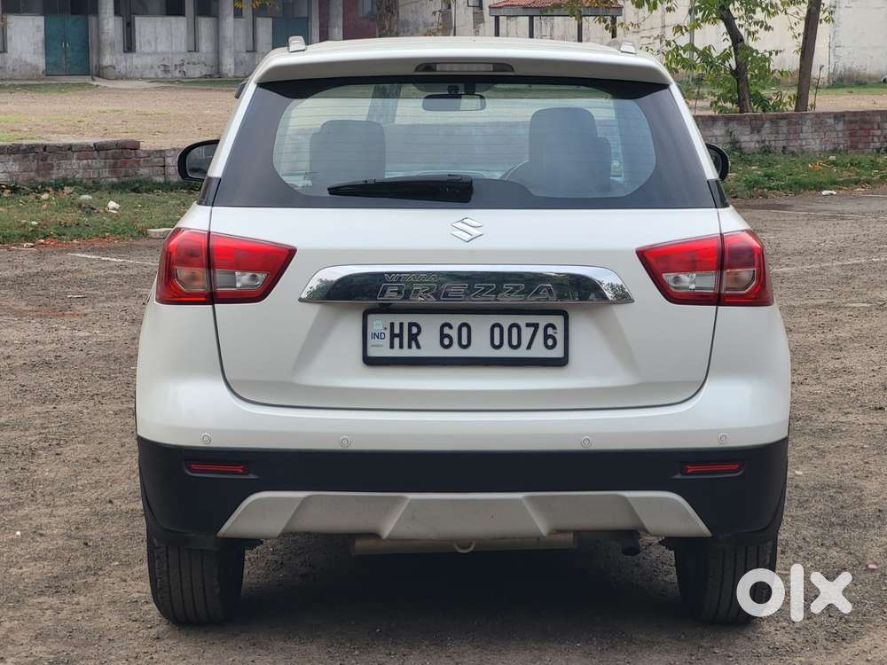 Maruti Suzuki Brezza Zxi Plus At, 2018, Diesel
