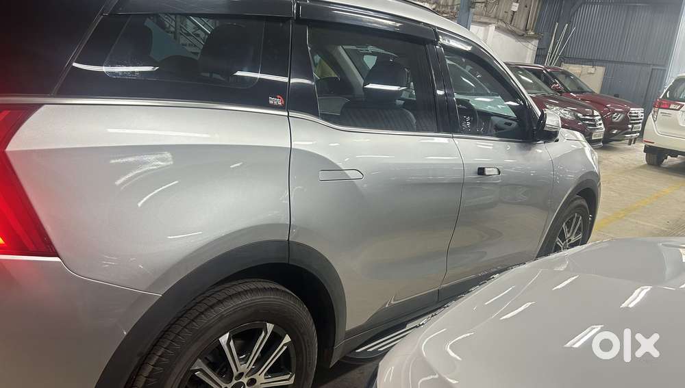Mahindra Xuv700 2.0 Ax 7 Petrol Mt Str, 2024, Petrol