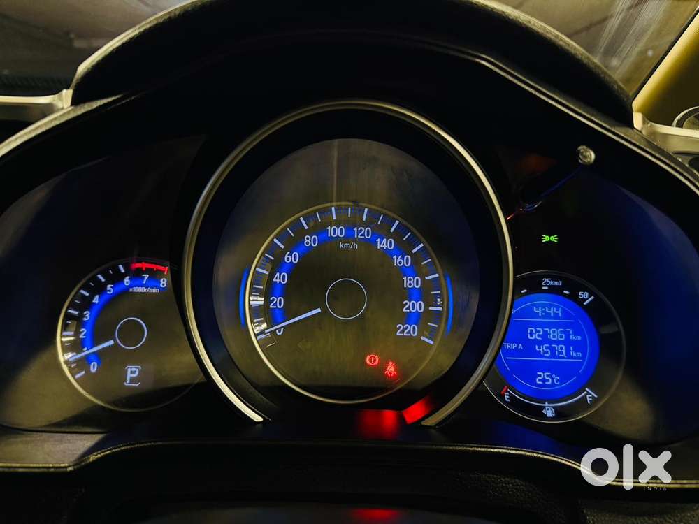 Honda Jazz V Cvt, 2016, Petrol