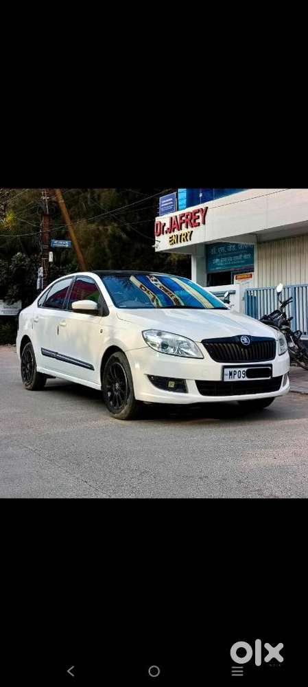 Skoda Rapid 1.6 Mpi Ambition, 2015, Diesel
