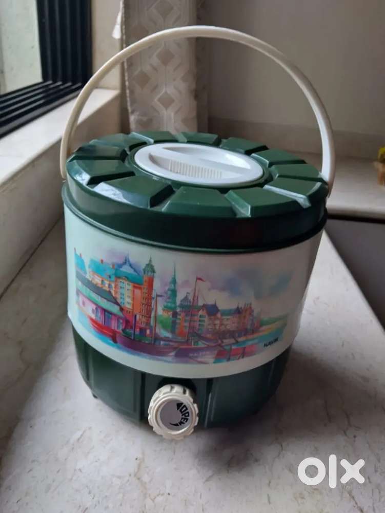 Navik Travel Plastic Insulated Water Jug/ Cooker- 5 Litres