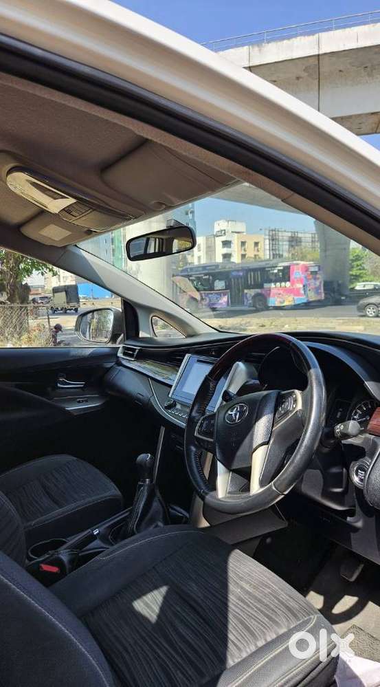 Toyota Innova Crysta 2.4 V, 2016, Diesel