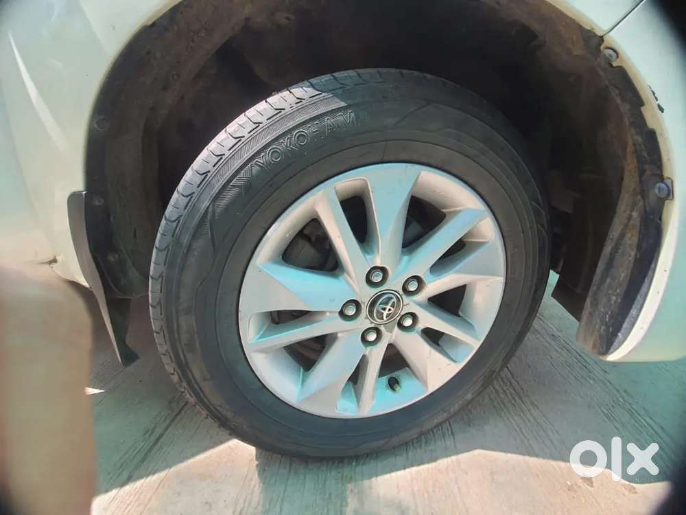 Toyota Innova Crysta 2017 Diesel Automatic. 2.8z Automatic