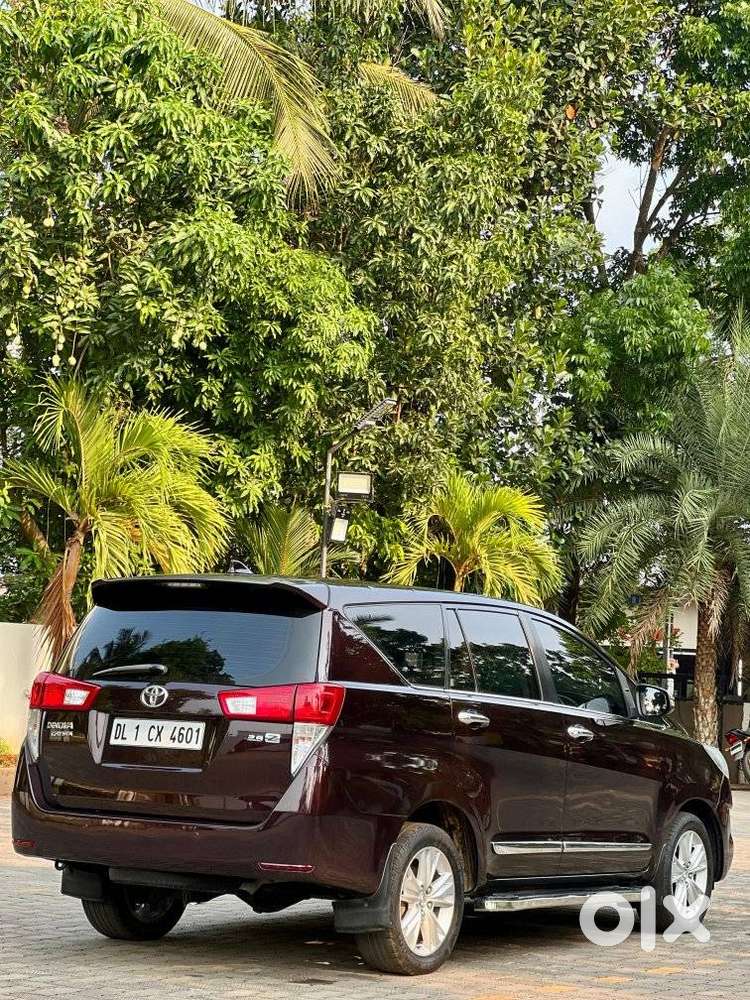 Toyota Innova Crysta 2.8z Automatic, 2017, Diesel