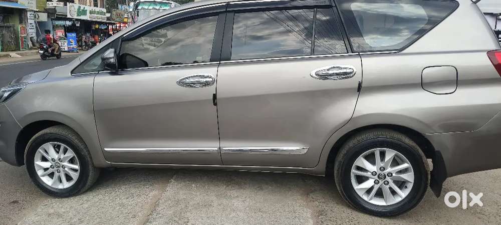 Toyota Innova Crysta 2019