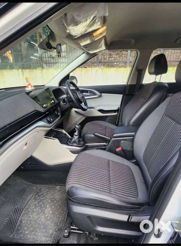 Kia Carens 1.4 Prestige 7 Str, 2023, Petrol