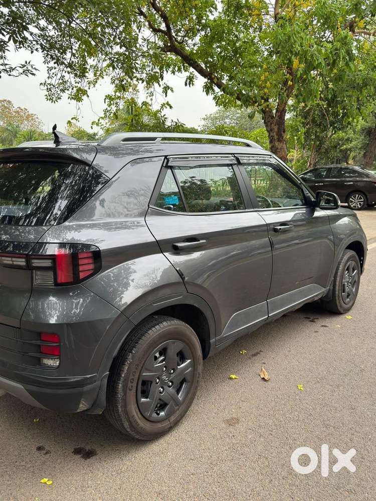 Hyundai Car Petrol 2023 Well Maintained