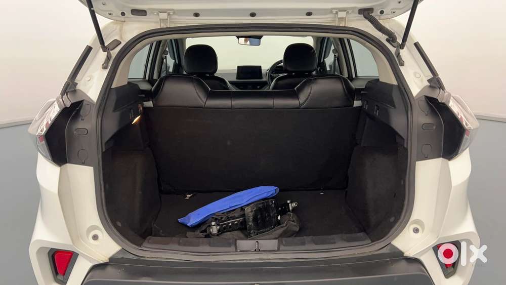 Tata Nexon 1.2 Revotron Xm (s), 2023, Petrol