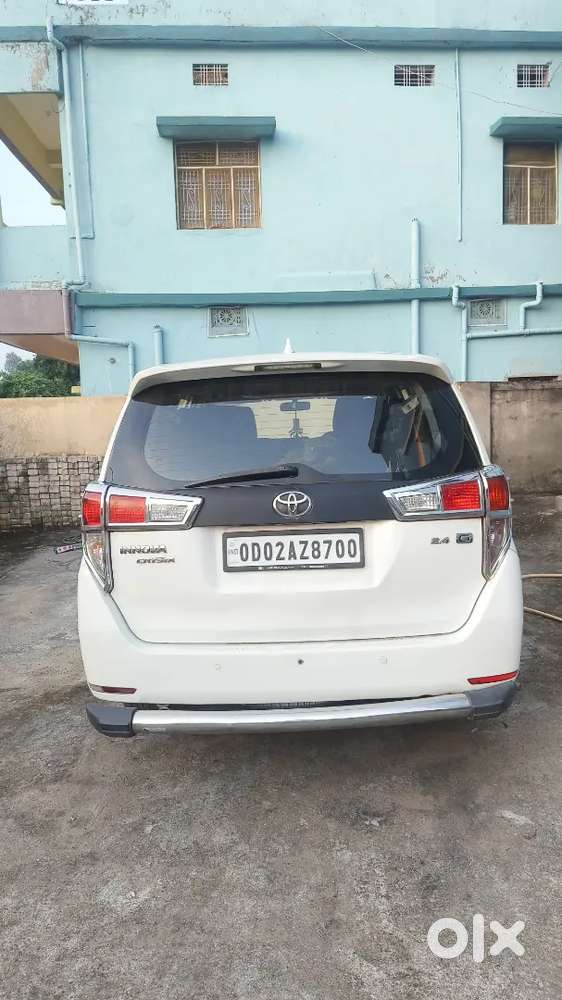 Toyota Innova Crysta 2018 Diesel Well Maintained