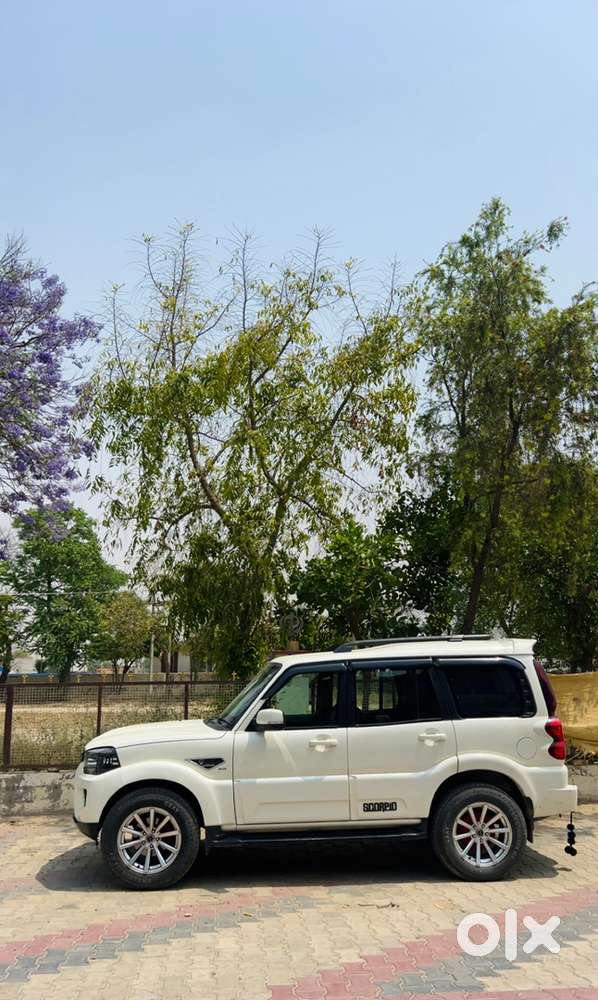 Mahindra Scorpio Diesel Manual 2019
