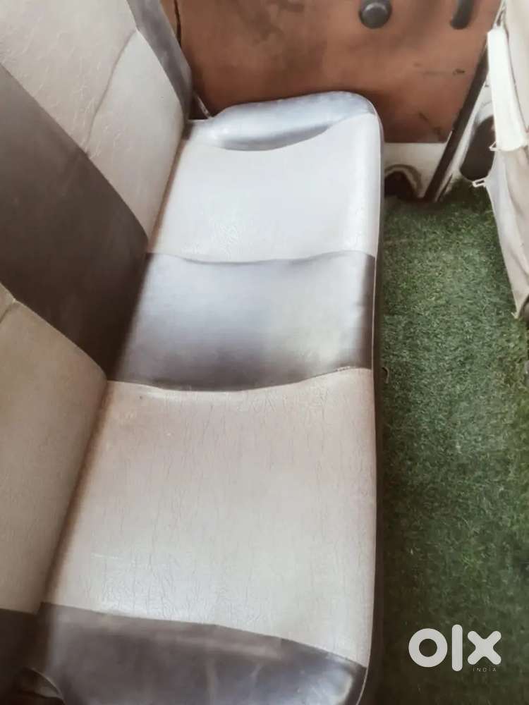 Maruti Suzuki Eeco 2012