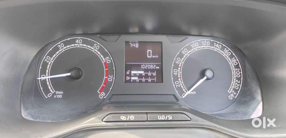 Skoda Kushaq 1.0 Tsi Active, 2022, Petrol