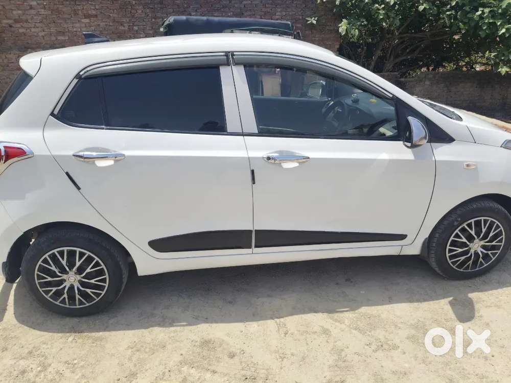 Hyundai Grand I10 2017 Diesel 62900 Km Driven