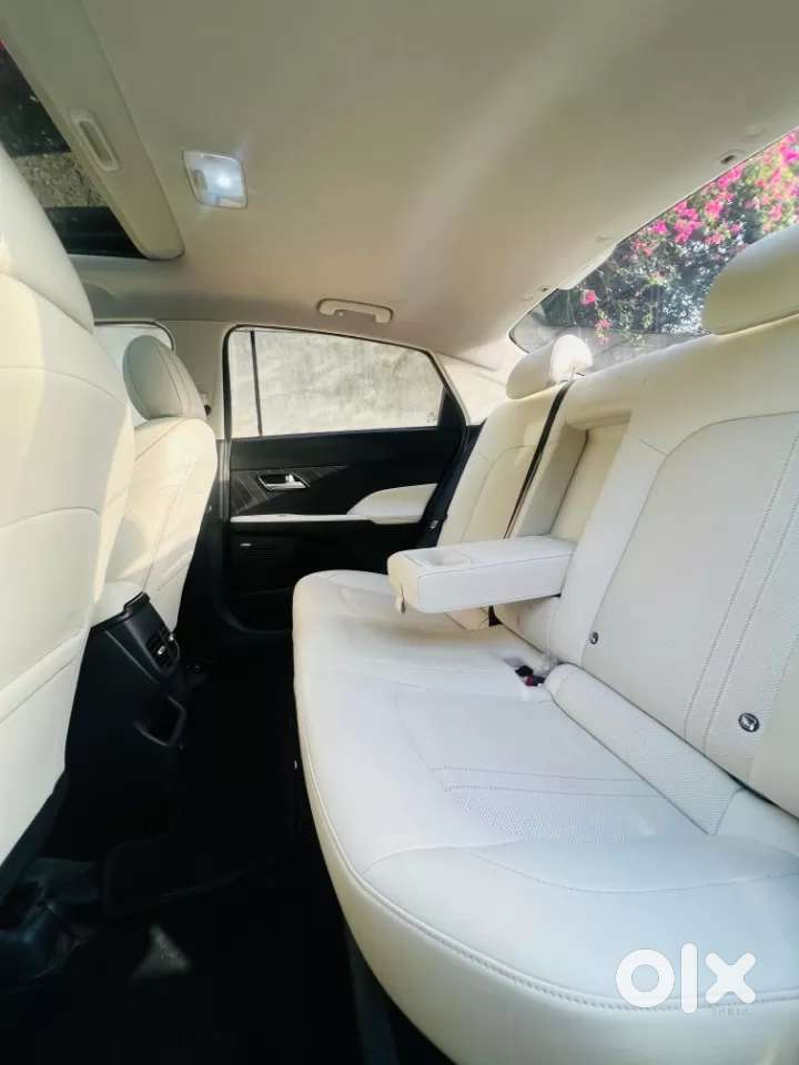 Hyundai Verna Sx (o) 1.5 Turbo Petrol Dct, 2023, Petrol