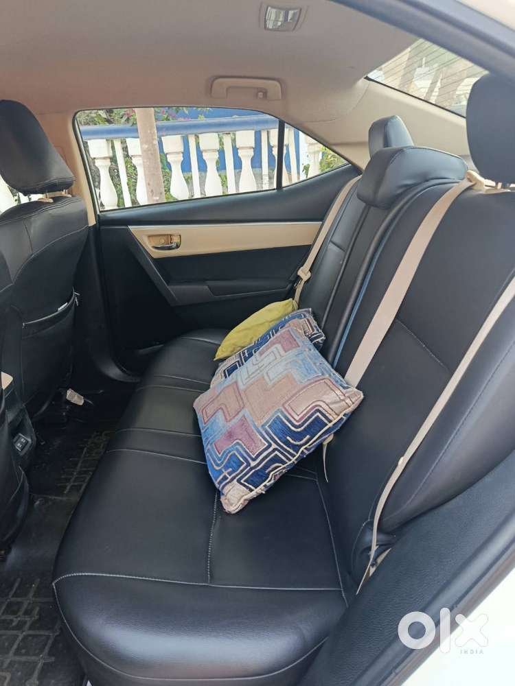 Toyota Corolla Altis1.8g Pearl White Crystal  Full Maintenance Works