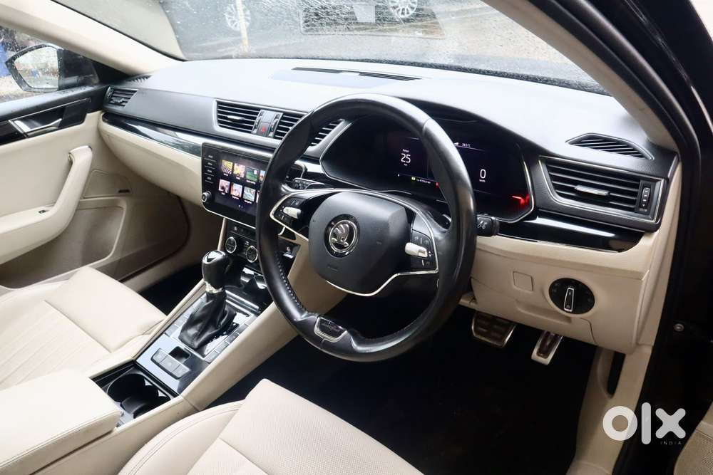 Skoda Superb 2.0 Tsi At L&k, 2021, Petrol