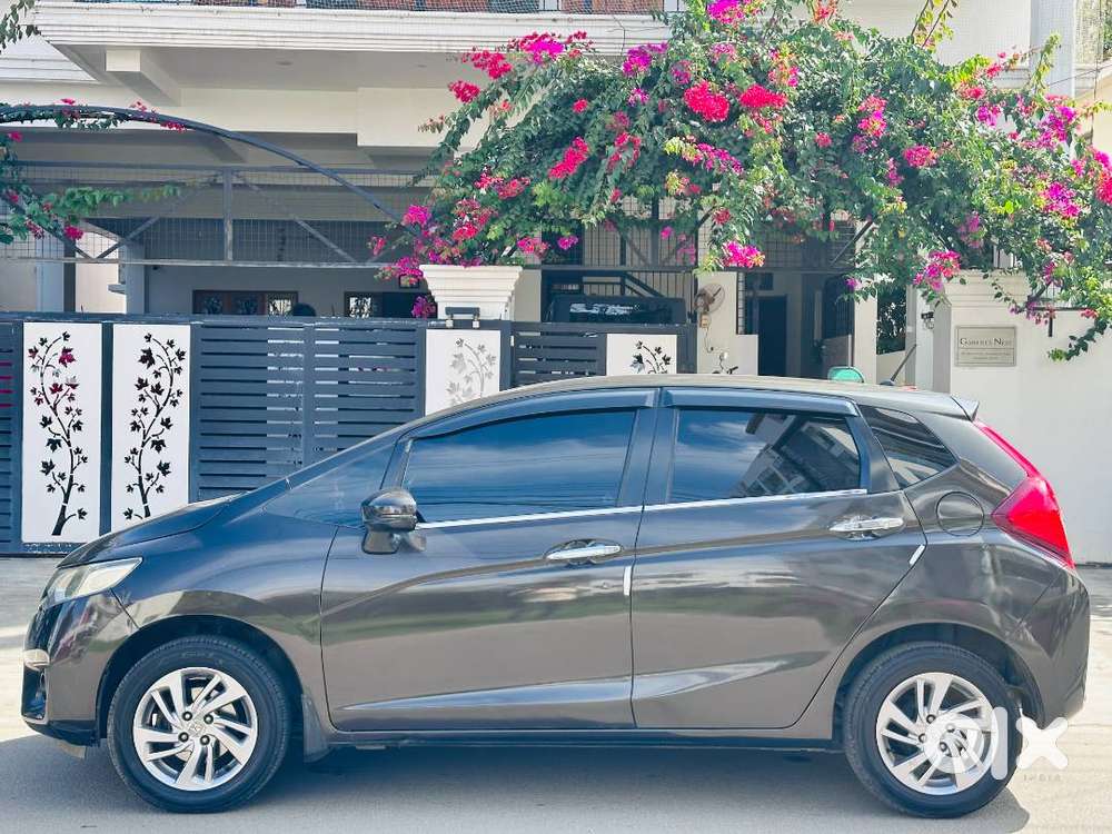 Honda Jazz Zx Cvt 2011