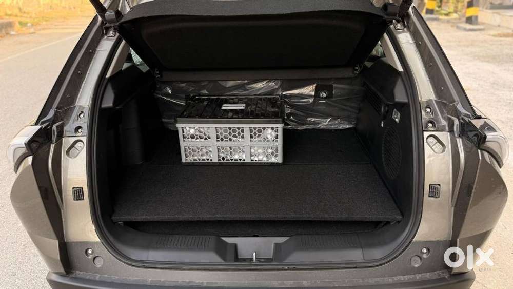 Maruti Suzuki Victoris Others, 2025, Petrol