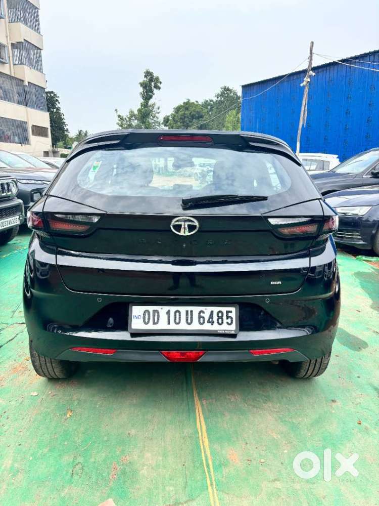 Tata Altroz, 2022, Petrol