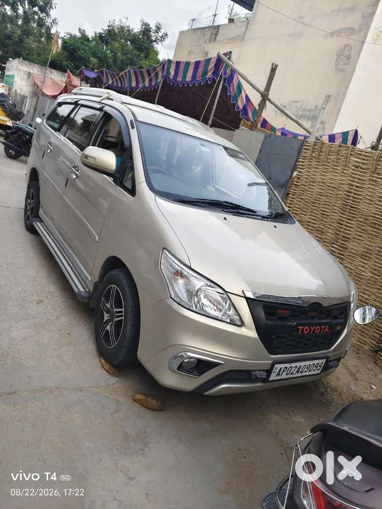 Toyota Innova 2013 Diesel Well Maintained