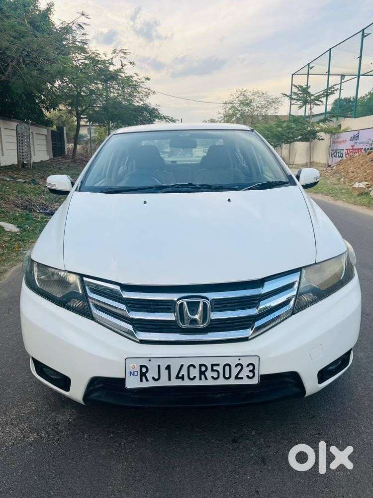 Honda City 2011-2013 V At Exclusive, 2013, Petrol