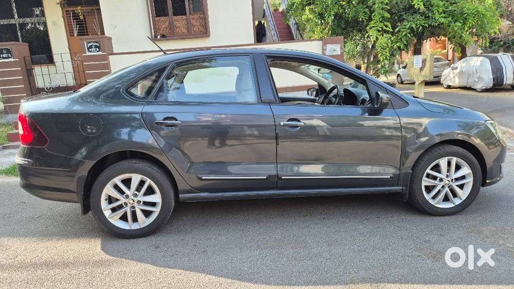 Skoda Rapid 1.6 Mpi At Style, 2017, Petrol