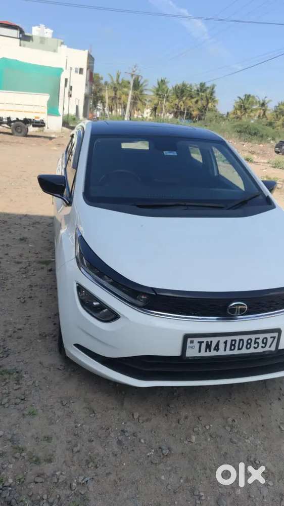 Tata Altroz 1.2 Xz Dec 2024 Petrol Bs6 Ph2) Sunroof