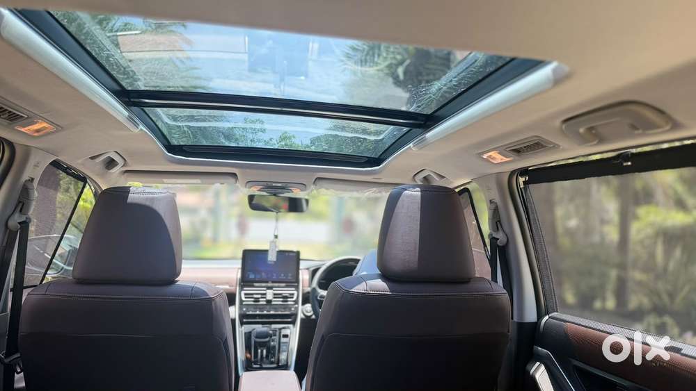 Toyota Innova Hycross 2.0 Zx Hybrid 7 Str, 2026, Petrol
