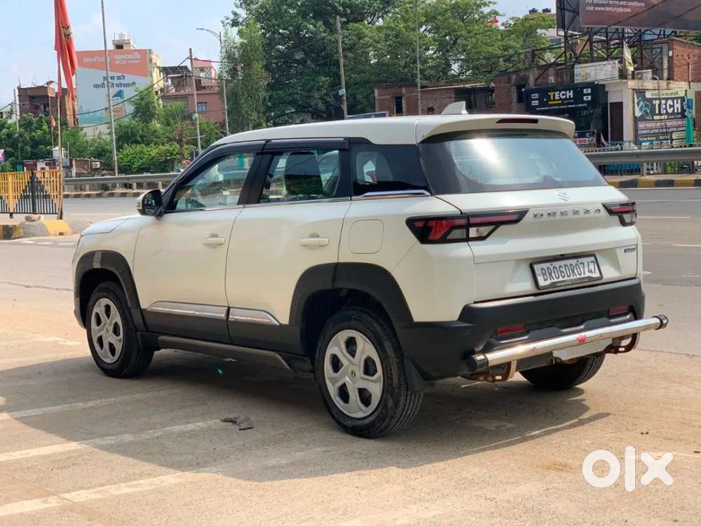 Maruti Suzuki Brezza Vxi At, 2024, Petrol
