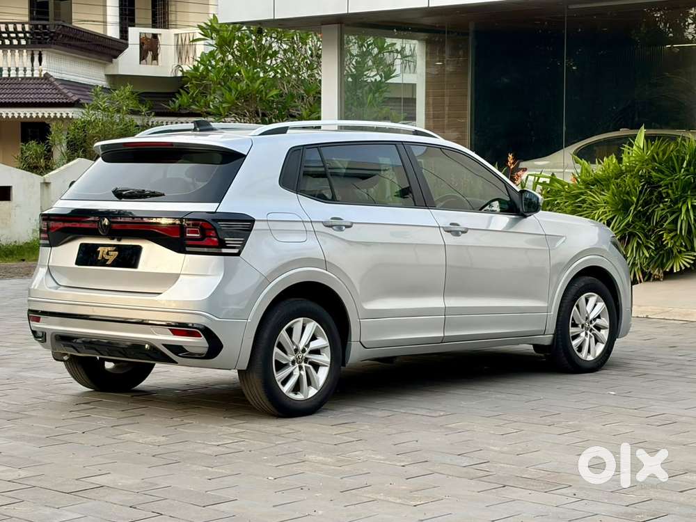 Volkswagen Taigun 1.0 Tsi Highline At, 2022, Petrol