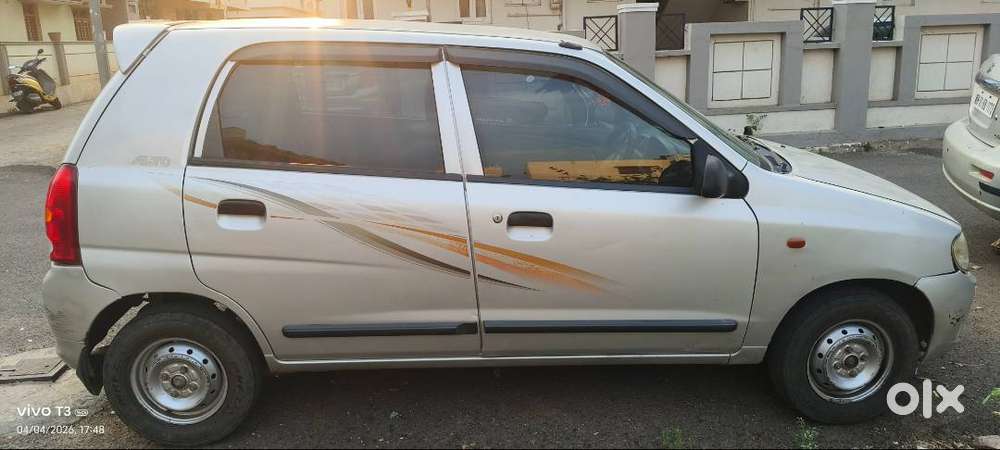 Alto 800 Lxi, Front Power Windows , Central Locking,music System With